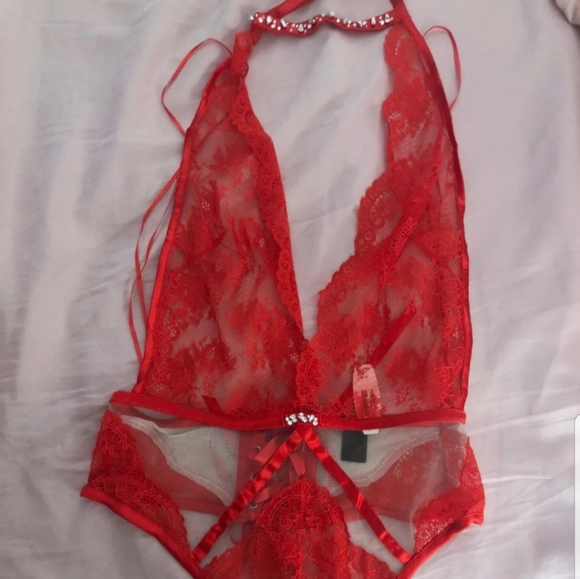 Victoria secret designer collection - Picture 2 of 4